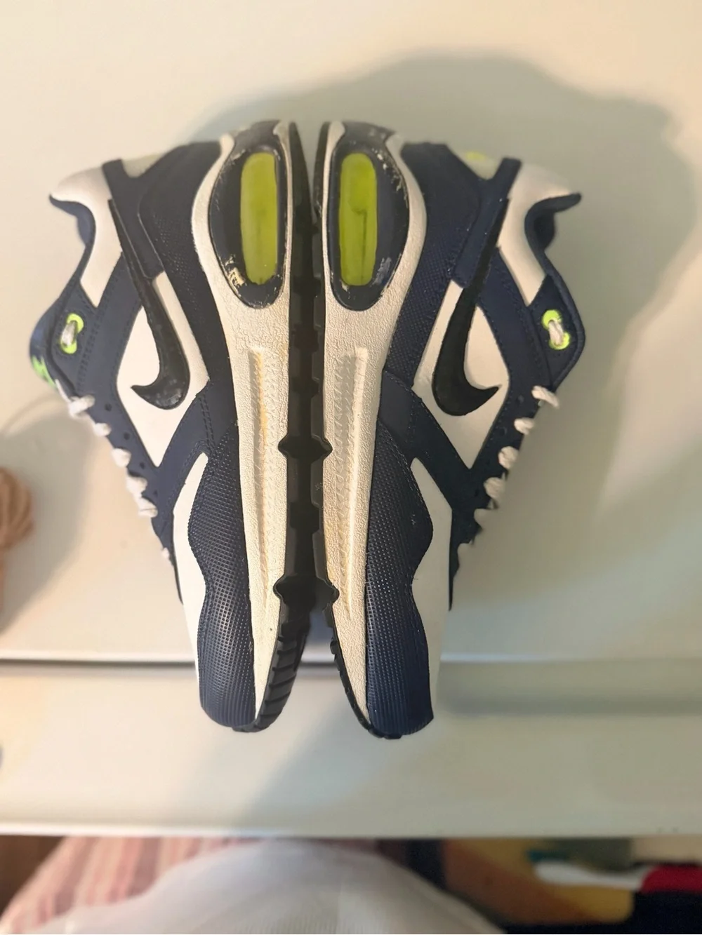 Nike Air Max Navigate Youth 6.5Y Navy White Volt Running Sneakers Athletic Shoes